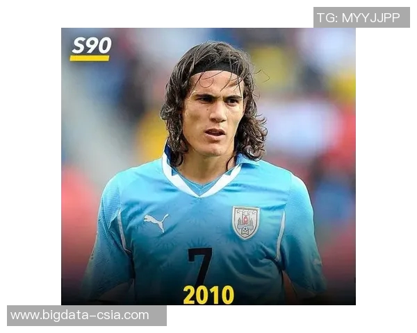 三条杠足球球星大全盘点他们的精彩表现与职业生涯分析 三条杠足球球星大全盘点他们的精彩表现与职业生涯分析