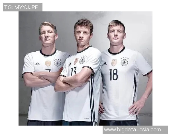 德国足球历史十大球星排名揭秘 谁是德国足球的真正传奇人物 德国足球历史十大球星排名揭秘 谁是德国足球的真正传奇人物