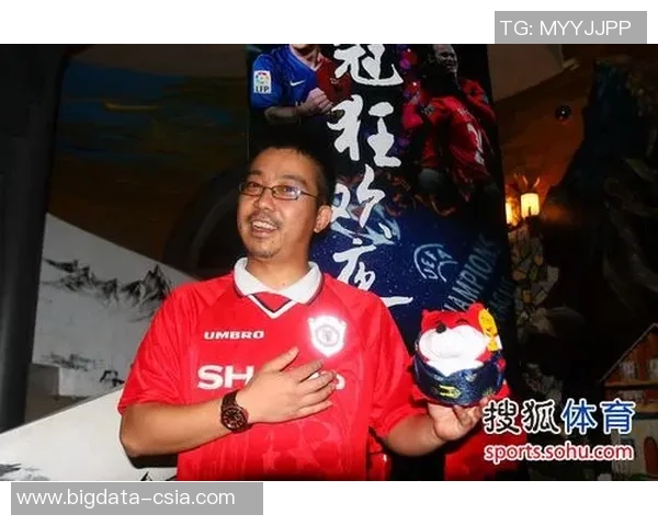 天下足球第一球星是谁 跨越时代的传奇与球迷心中的永恒偶像